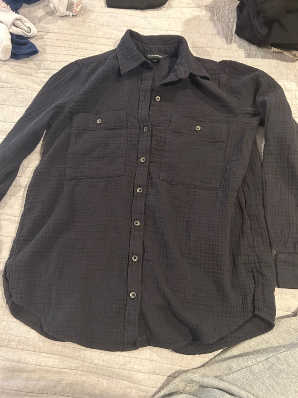 Club Monaco Black Button-Down Long Sleeve Shirt xs